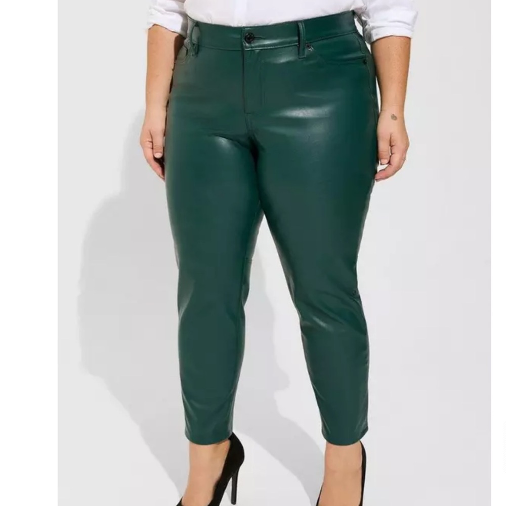 NWT Tall Length Torrid perfect skinny faux, leather high-rise pant plus size 24T
